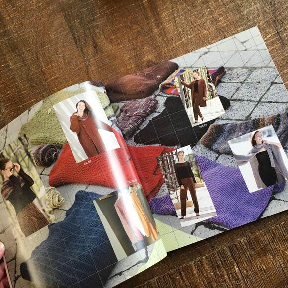 The knit stitch inspirations and instruction pattern book Knitting Experience - Picture 3 of 5